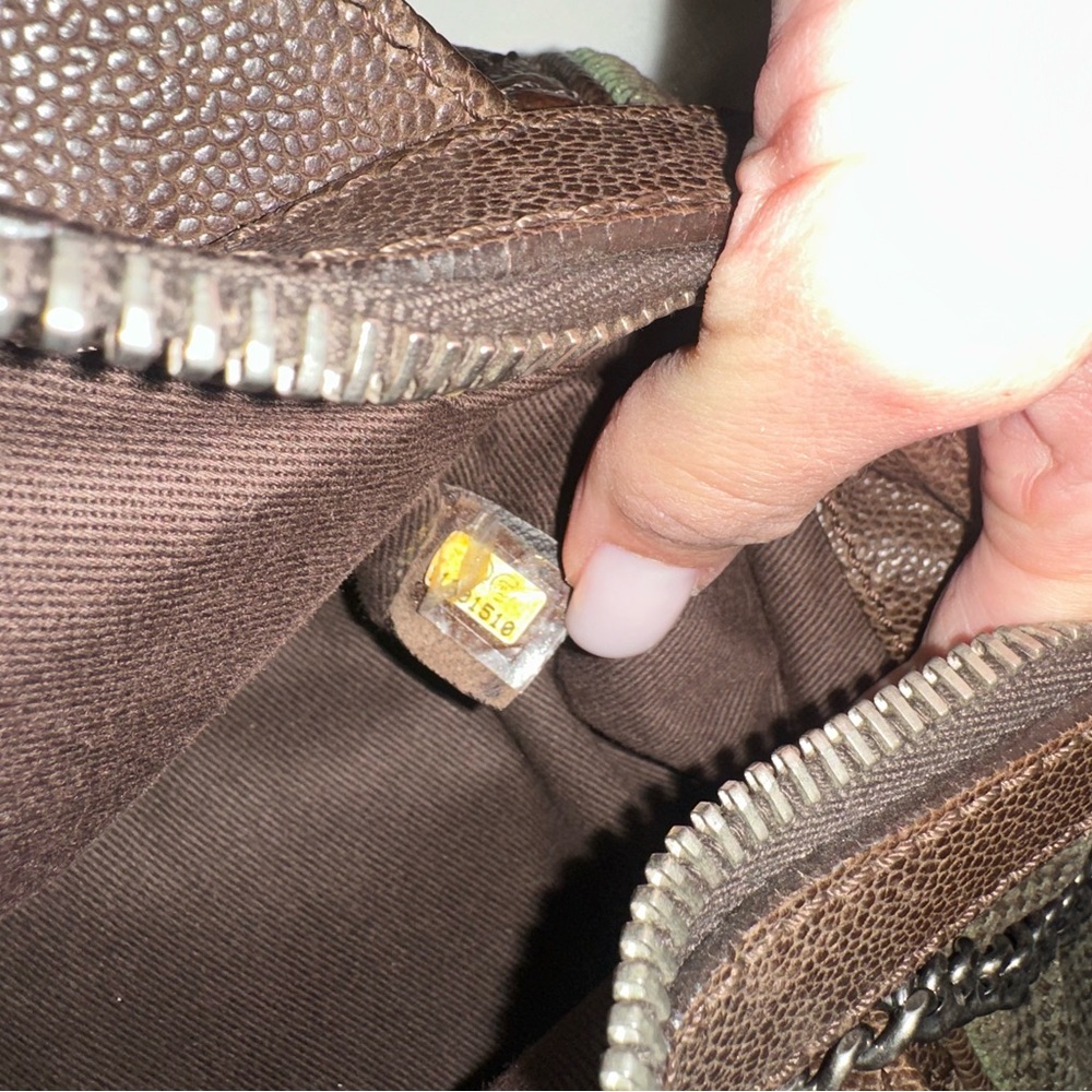 Vintage Y2K CHANEL Brown Quilted Leather Shoulder Bag - Picture 6 of 7